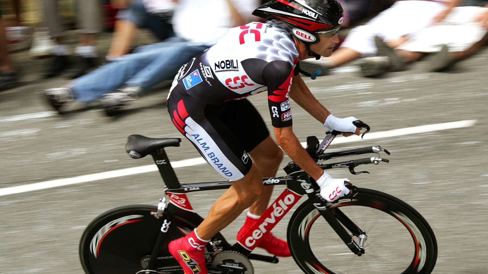 AC MILAN SPORTS全站-勇士外线再度爆发，库里手感火热，勇士为库里创的是什么战术